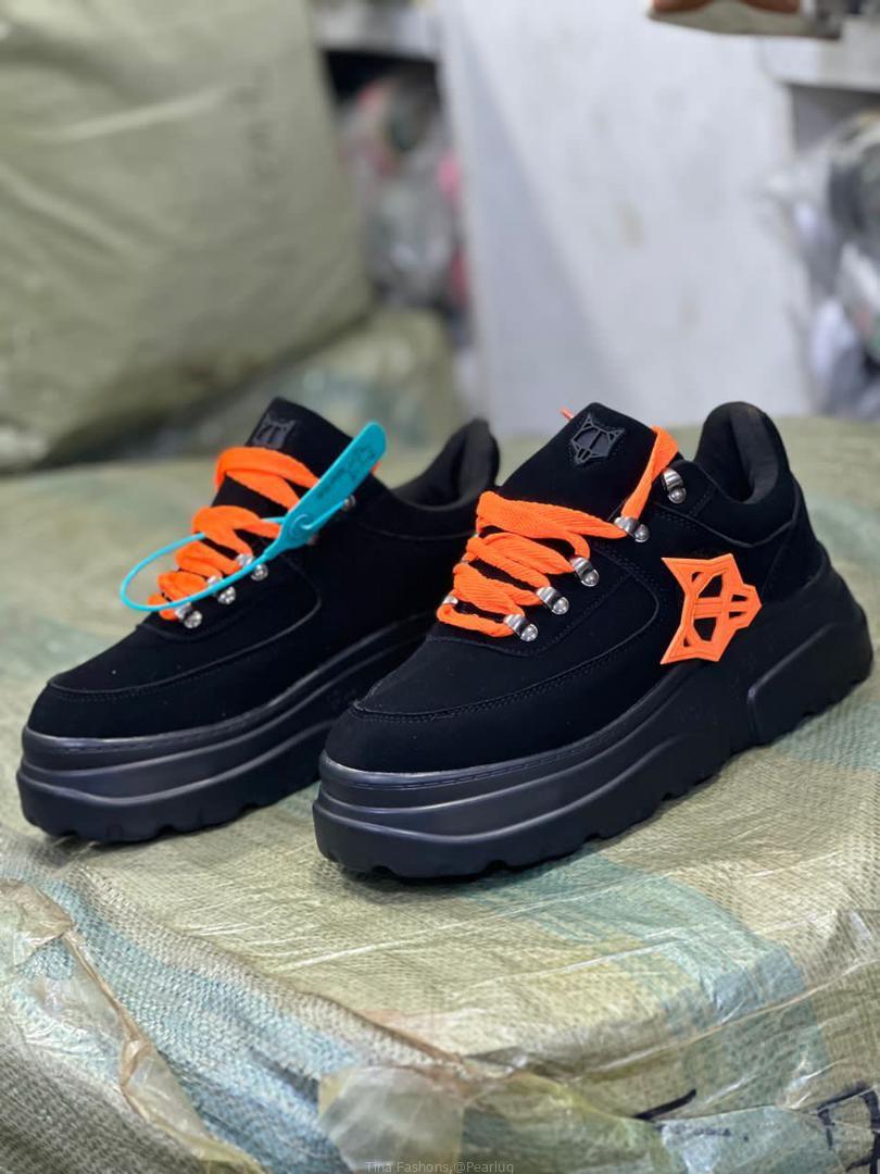 Fashion shoes