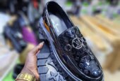 Original shiny shoe