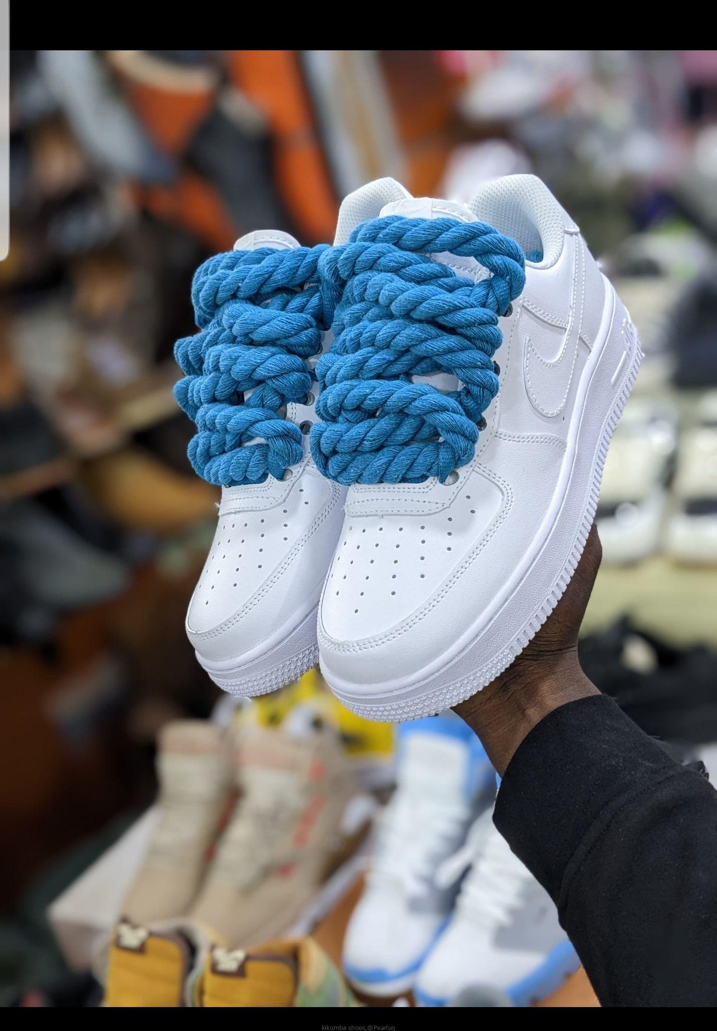 Nike airforce 1biglace