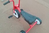 Short kids tricycle