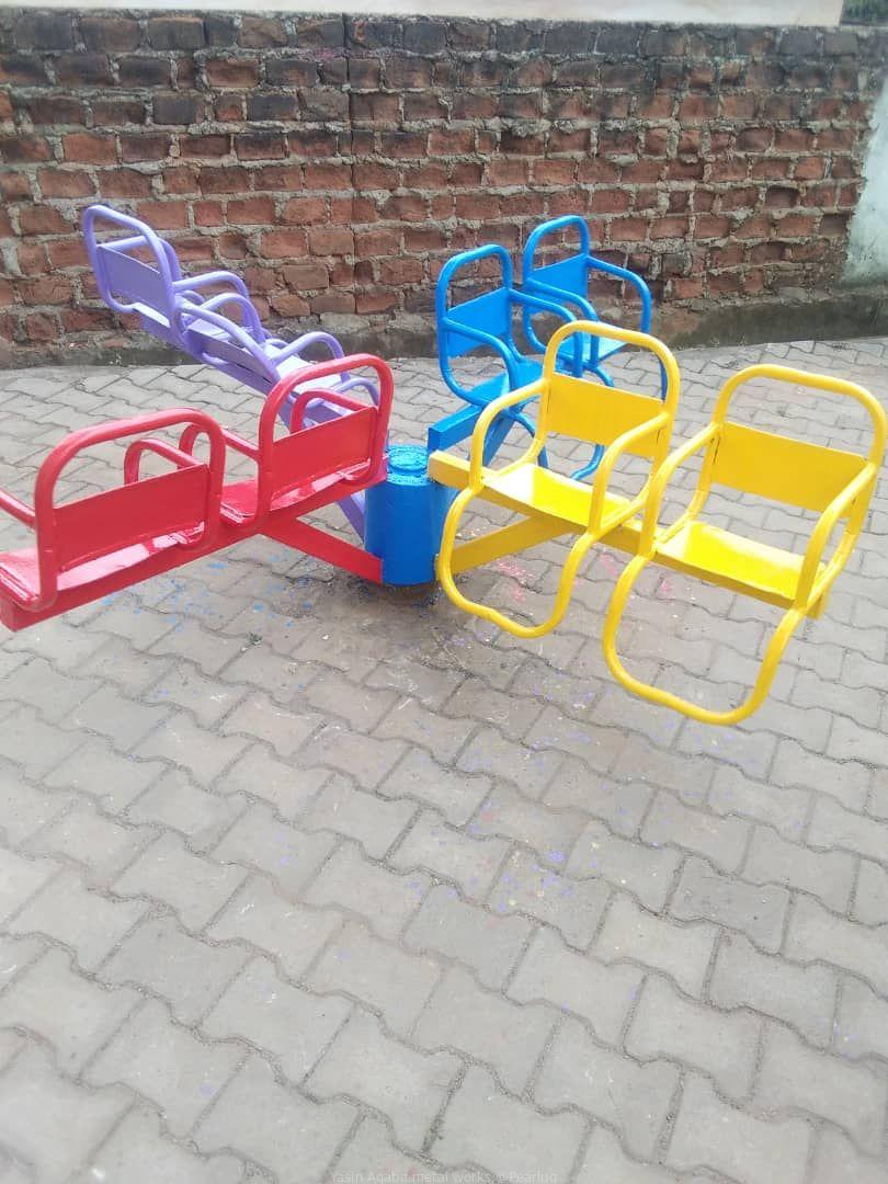 Male go round 8seater