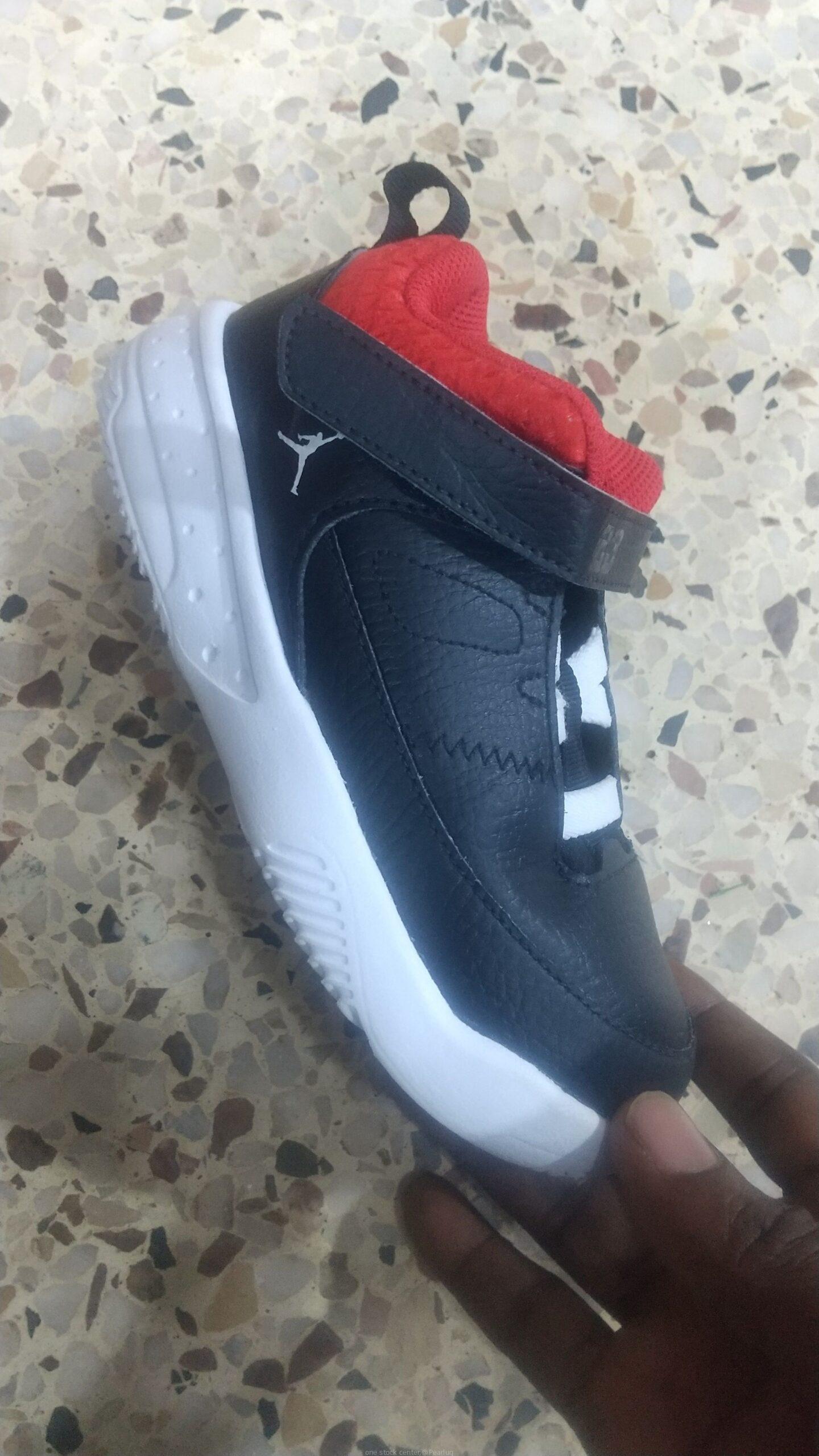 Shoe