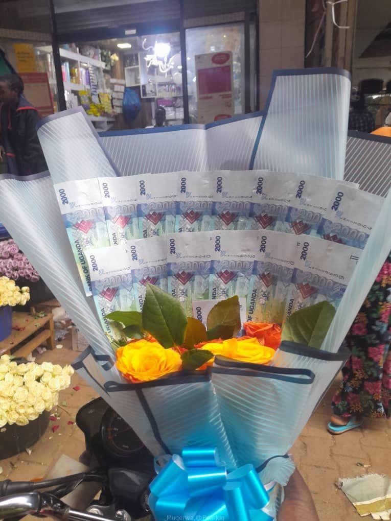 Birthdays cakes cream surprises gifts money bouquet flowers