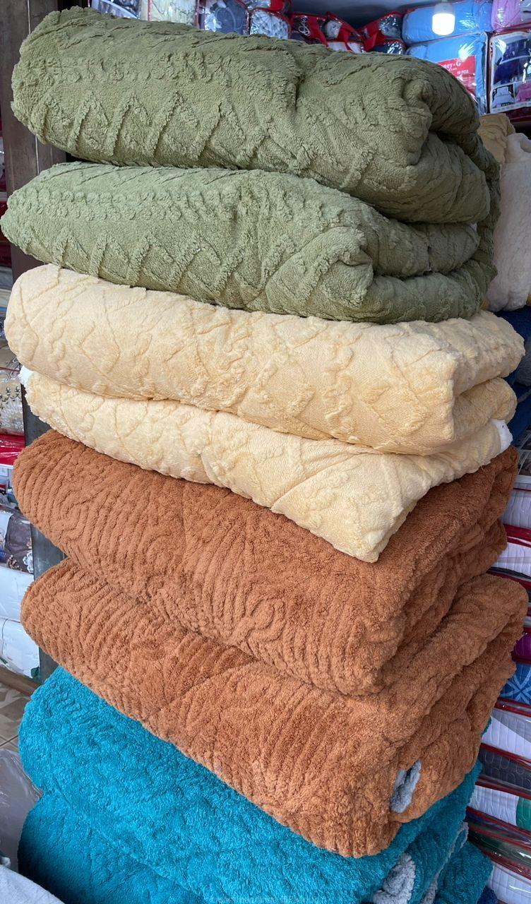 volvet bedcover