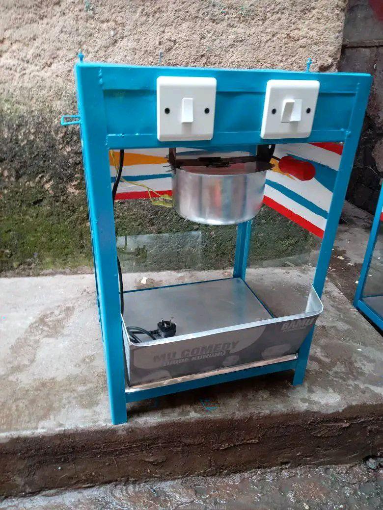 Flier and popcorn machine