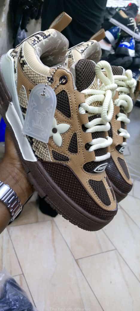 Fashion shoes