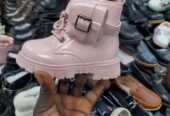 Girls boots