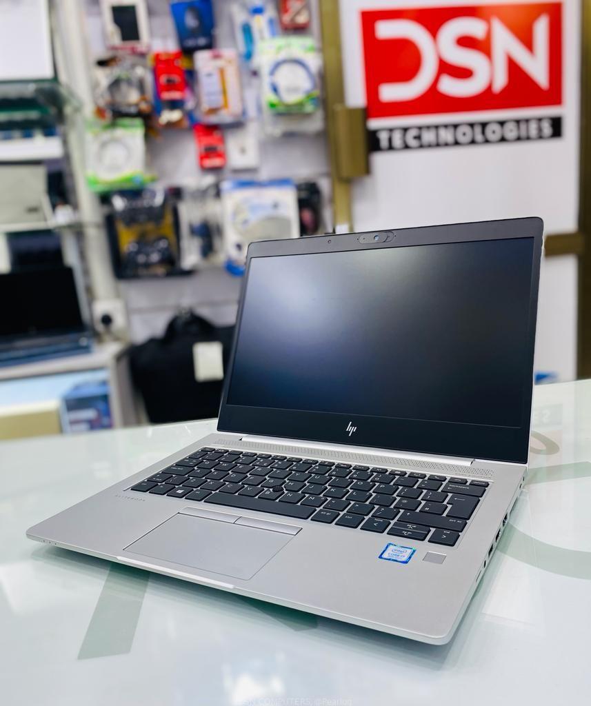 HP EliteBook 830 Intel Core i5, 8/256gb