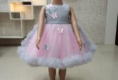 Kids clothing
