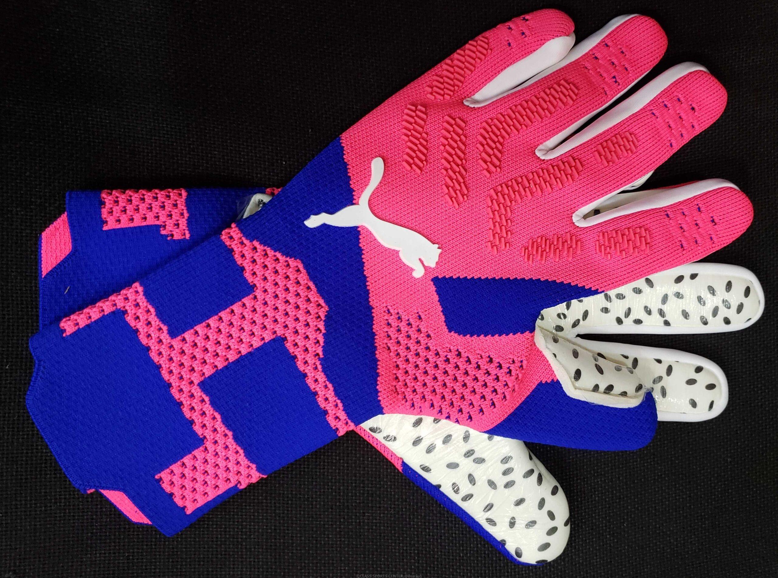 Goalkeeper gloves