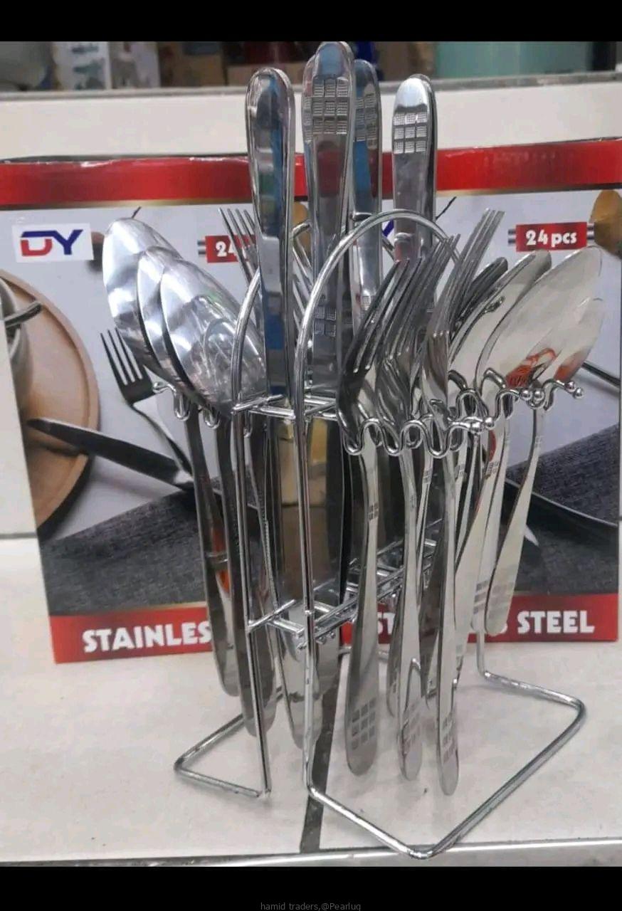 Forks and dishes