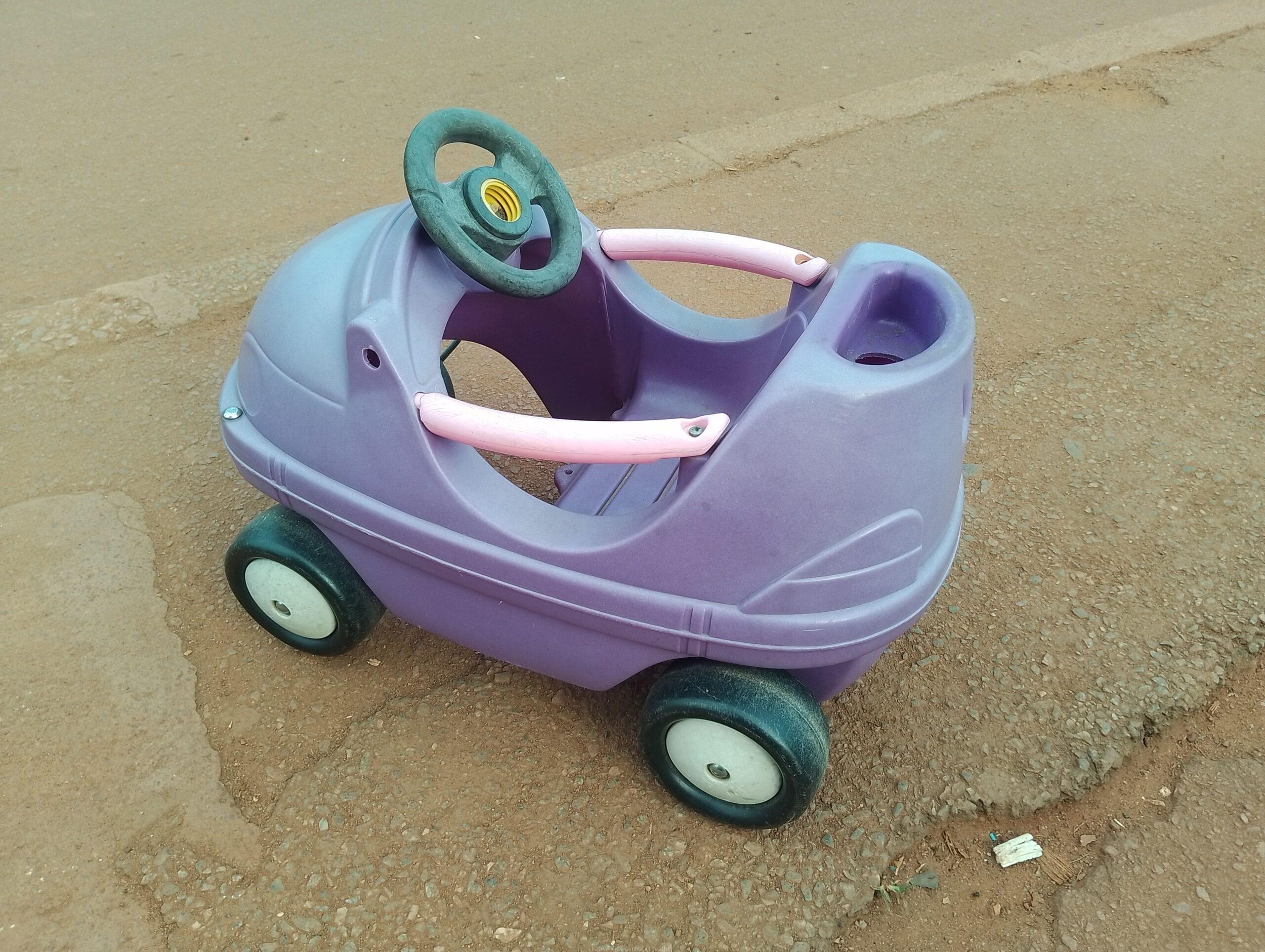Kids toy car