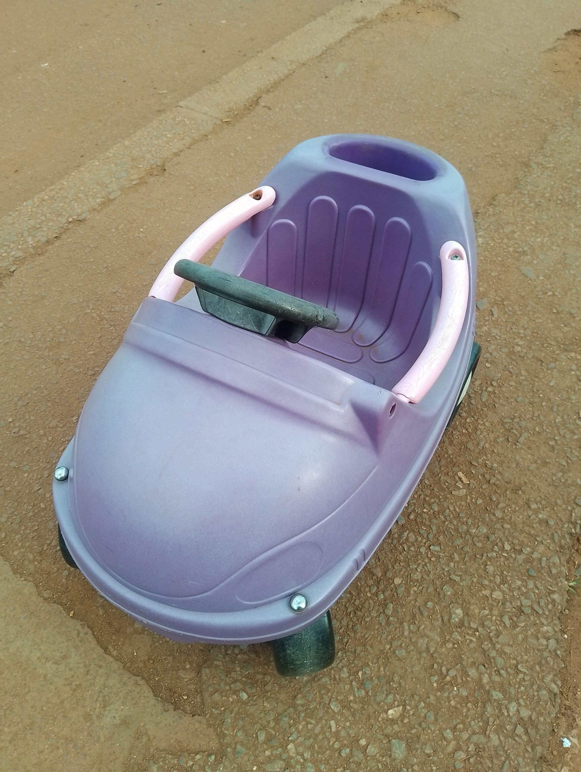 Kids toy car