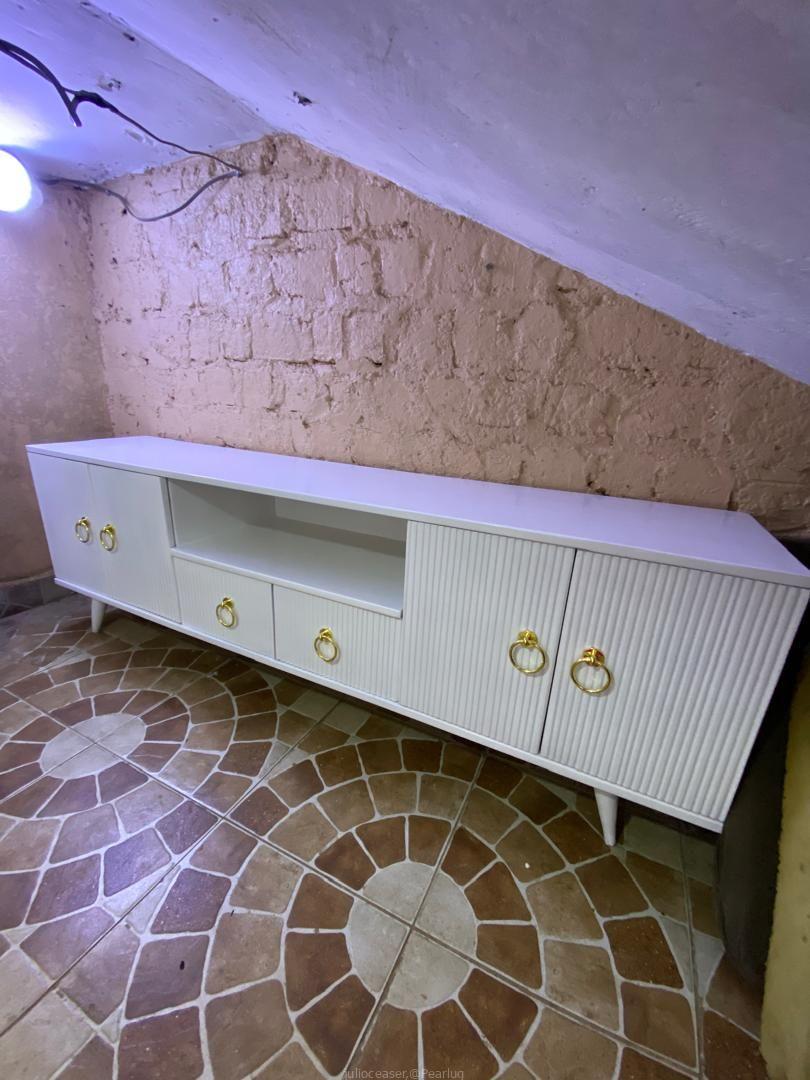 Tv stand 5 feet