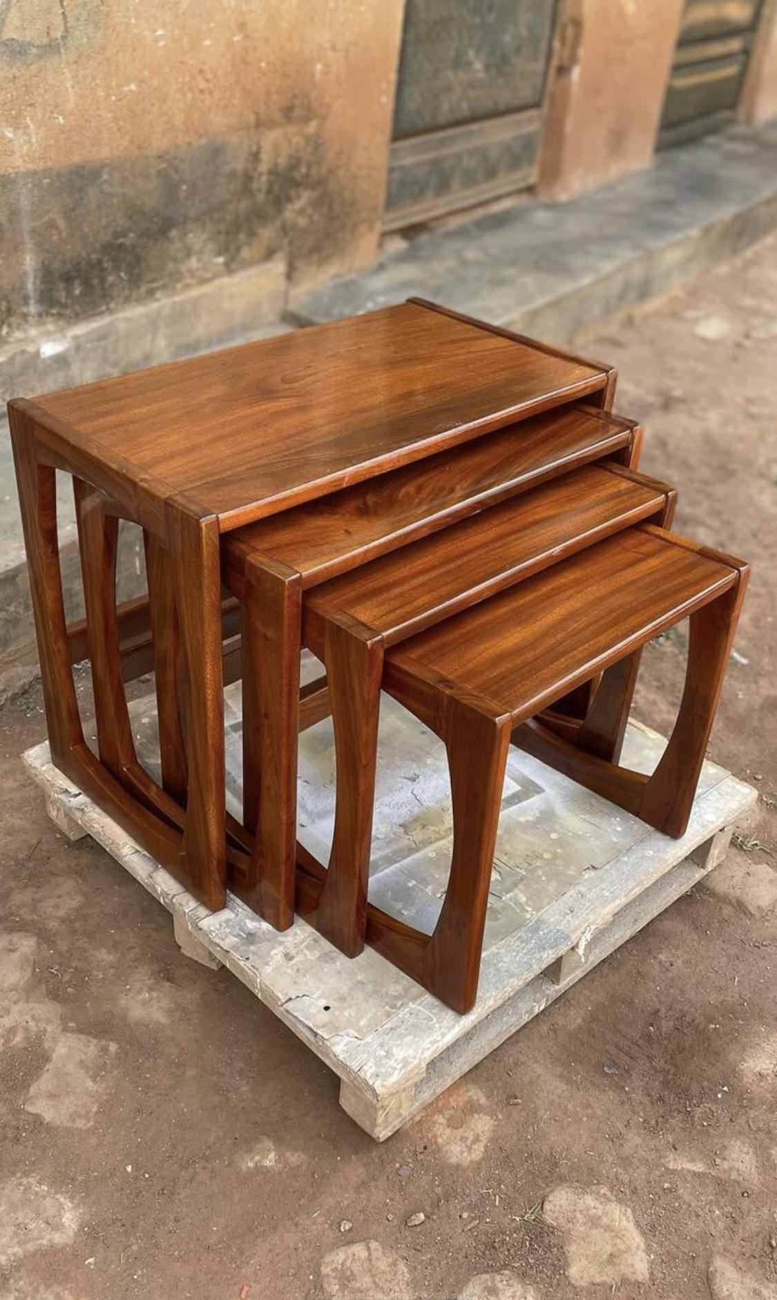 Vintage nesting mugavu table