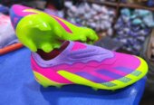 Sports shoes