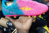 Football shoes