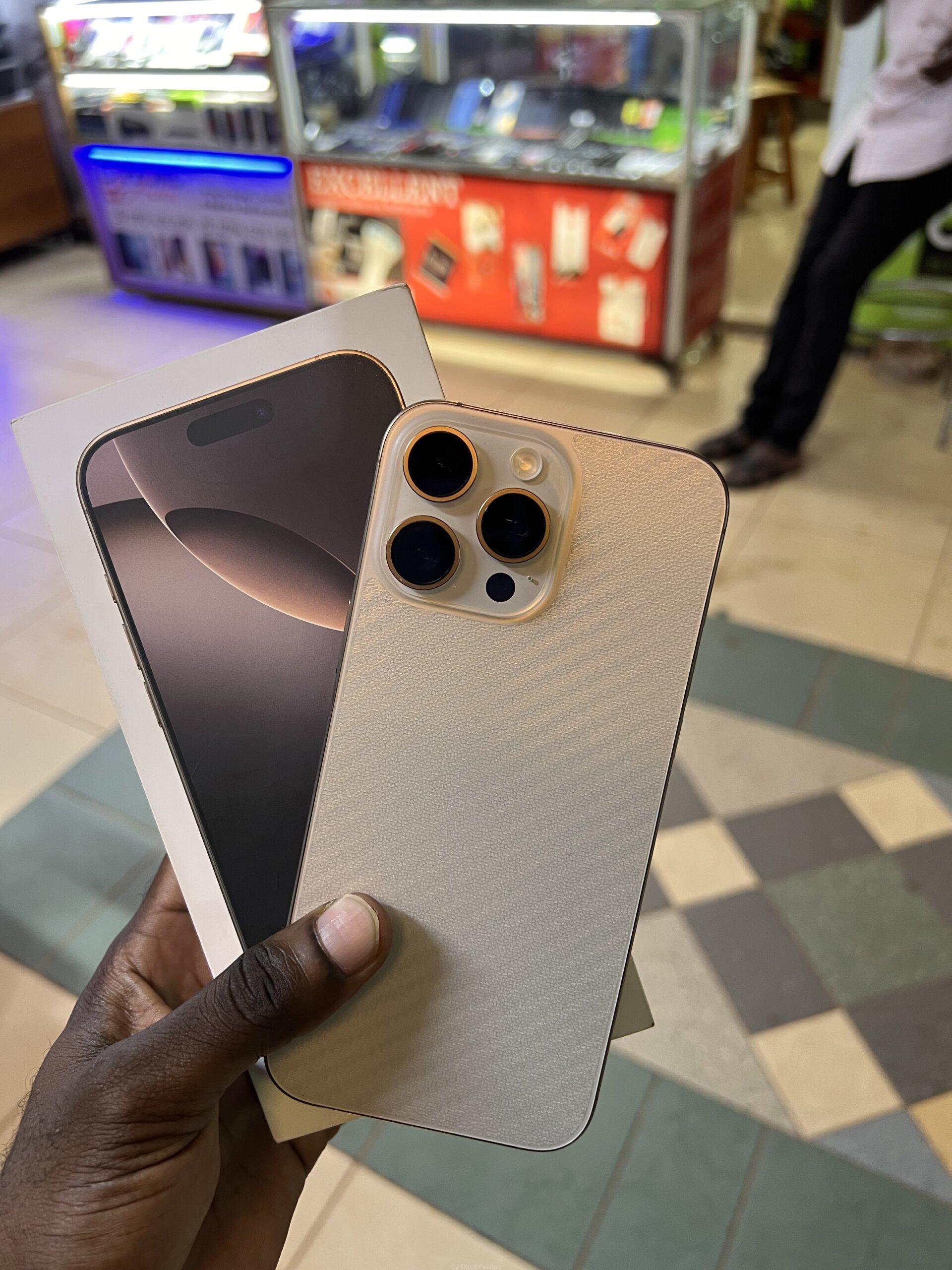 iPhone 16 Pro Max.