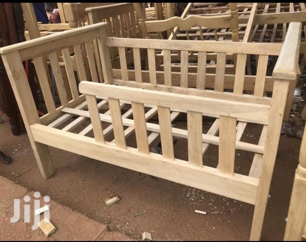 3/5ft baby bed with a half guard