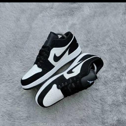 Jordan 1 low cut black white