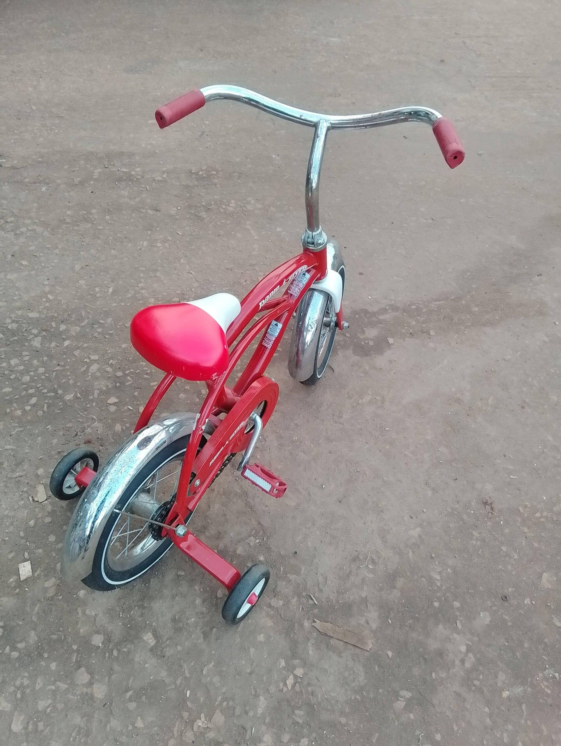 Radio flyer kids bike