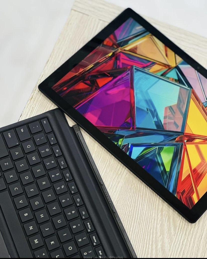 MICROSOFT SURFACE PRO 5