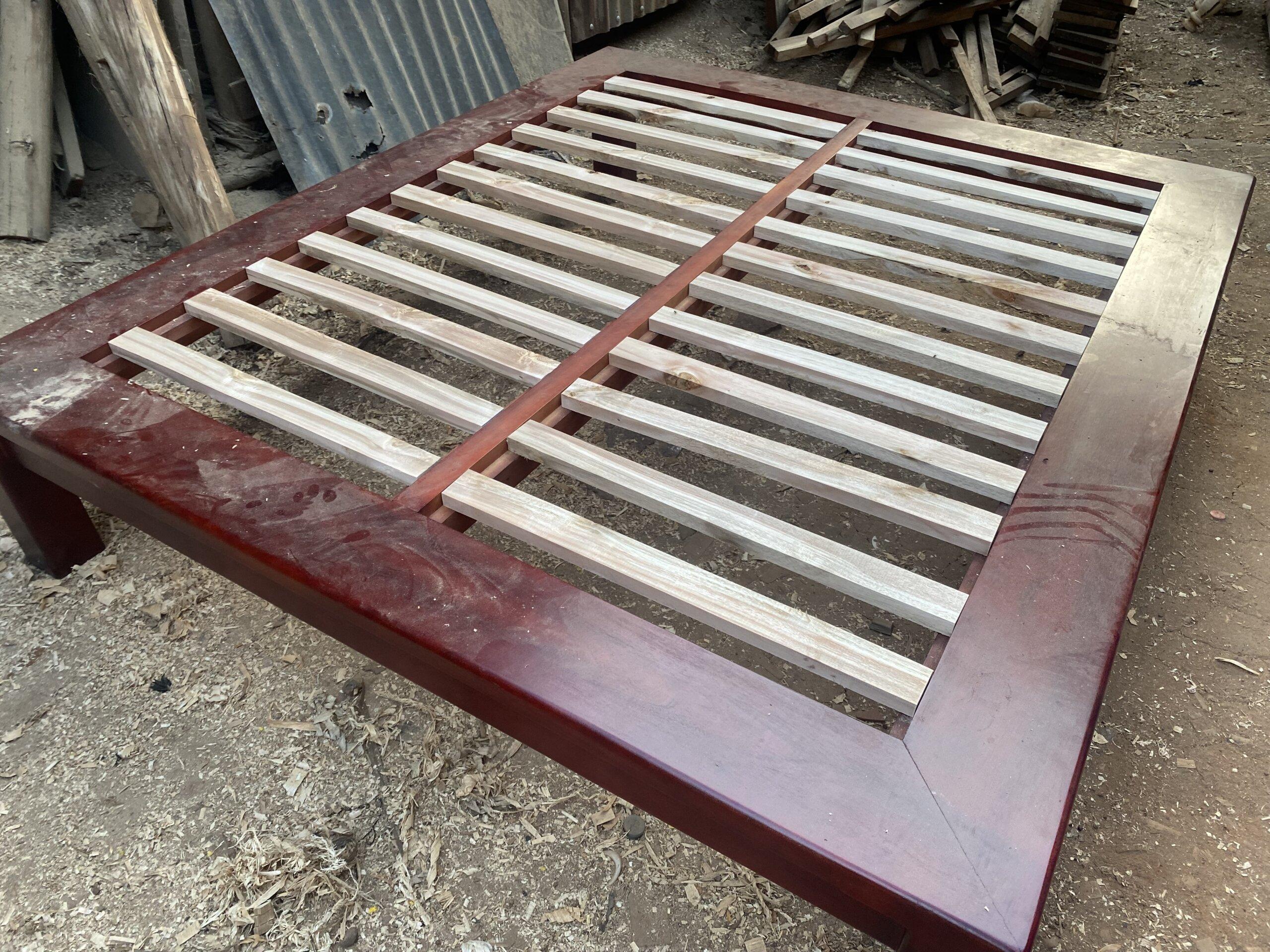 Solid platform bed/low bed/ floating bed/ bee