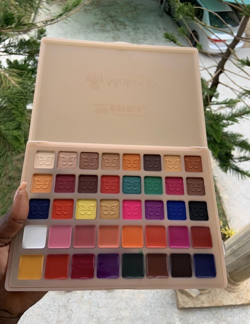 Eyeshadow and lip palette
