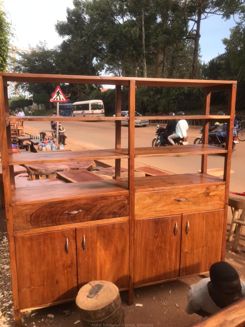 Mugavu kitchen cabinet