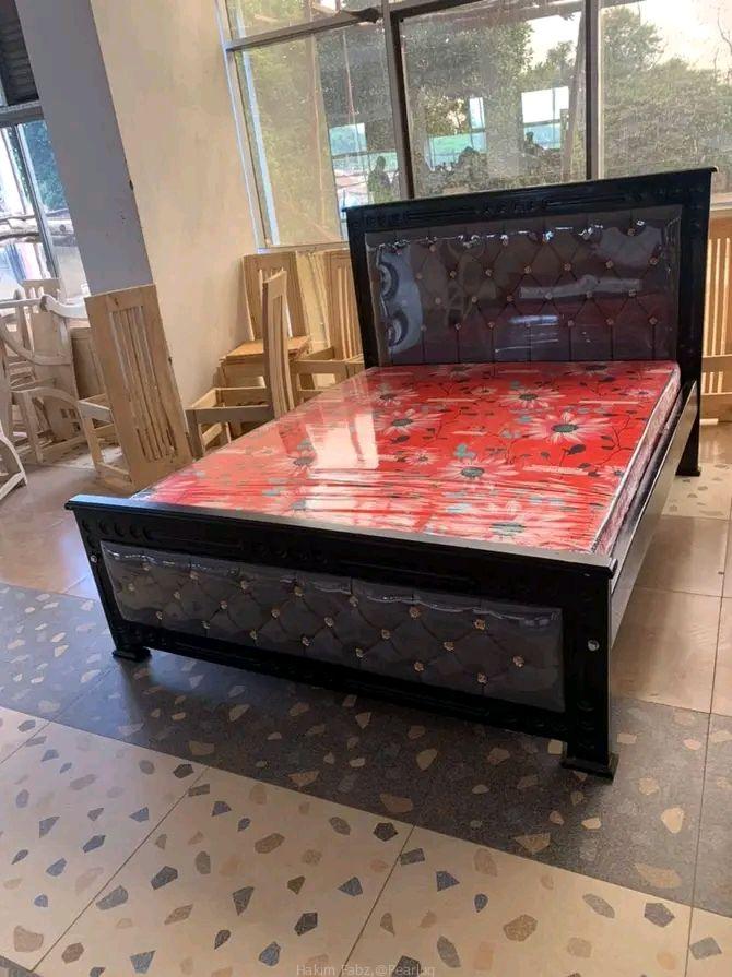 5×6 beds leather