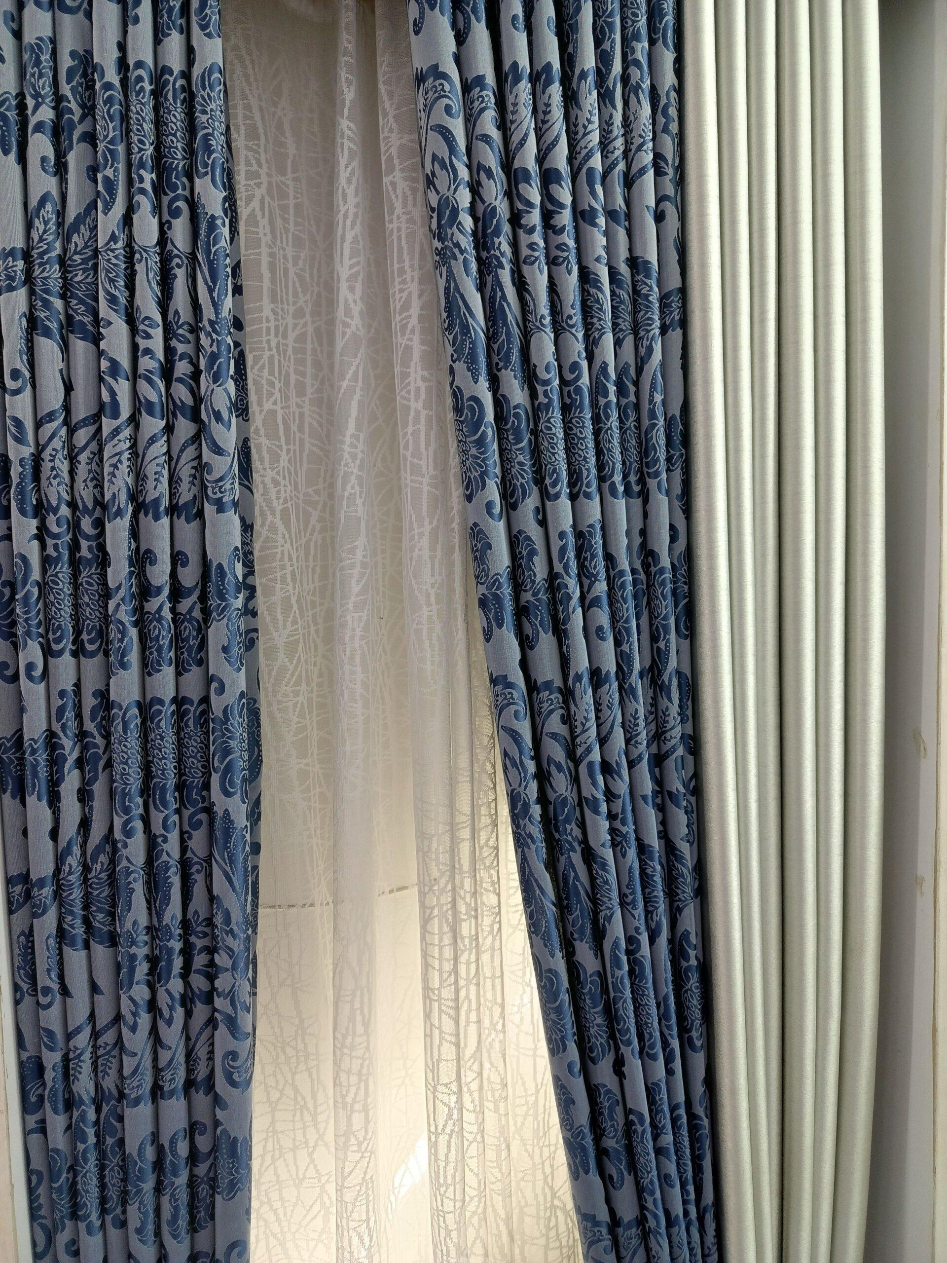 Executive curtain