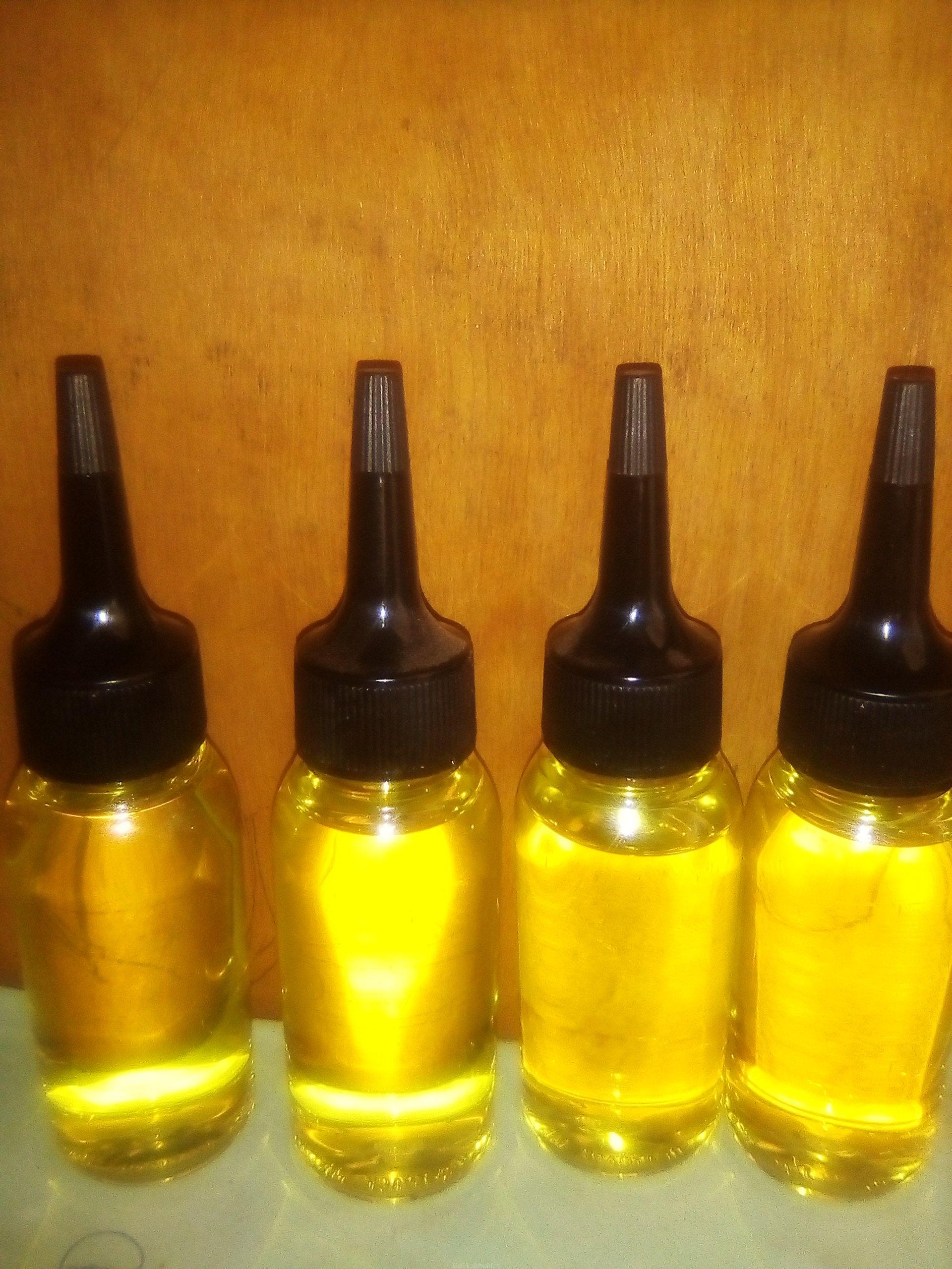 Hair growth and prevents dandruff oils