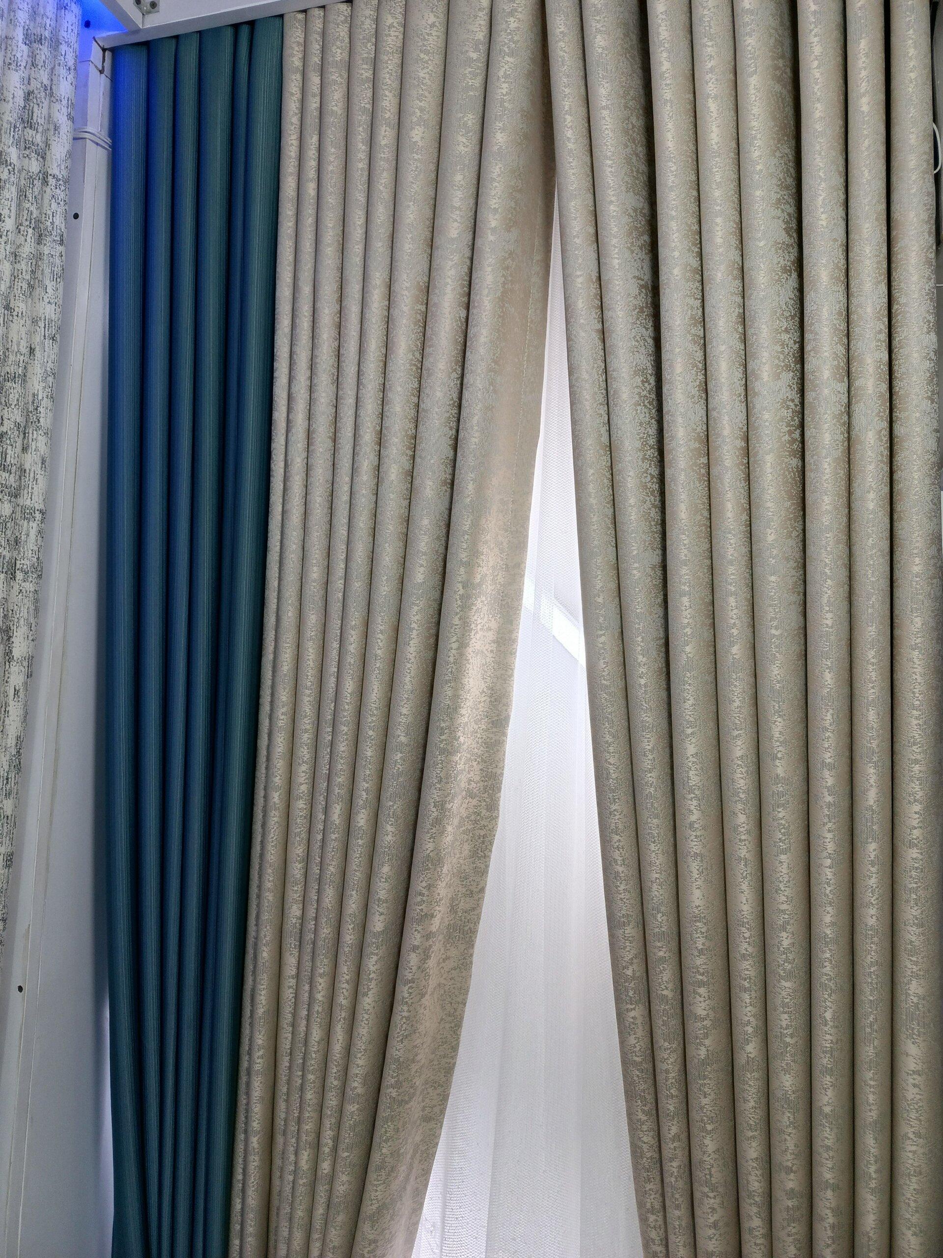 Executive curtains and curtain rods