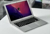Mark book Air 2015 256GB SSD 8GB ram Apple