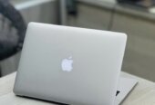 Mac Book Air (13INCH 2017)