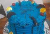 Happy birthdays red colours blue cakes surprises gifts