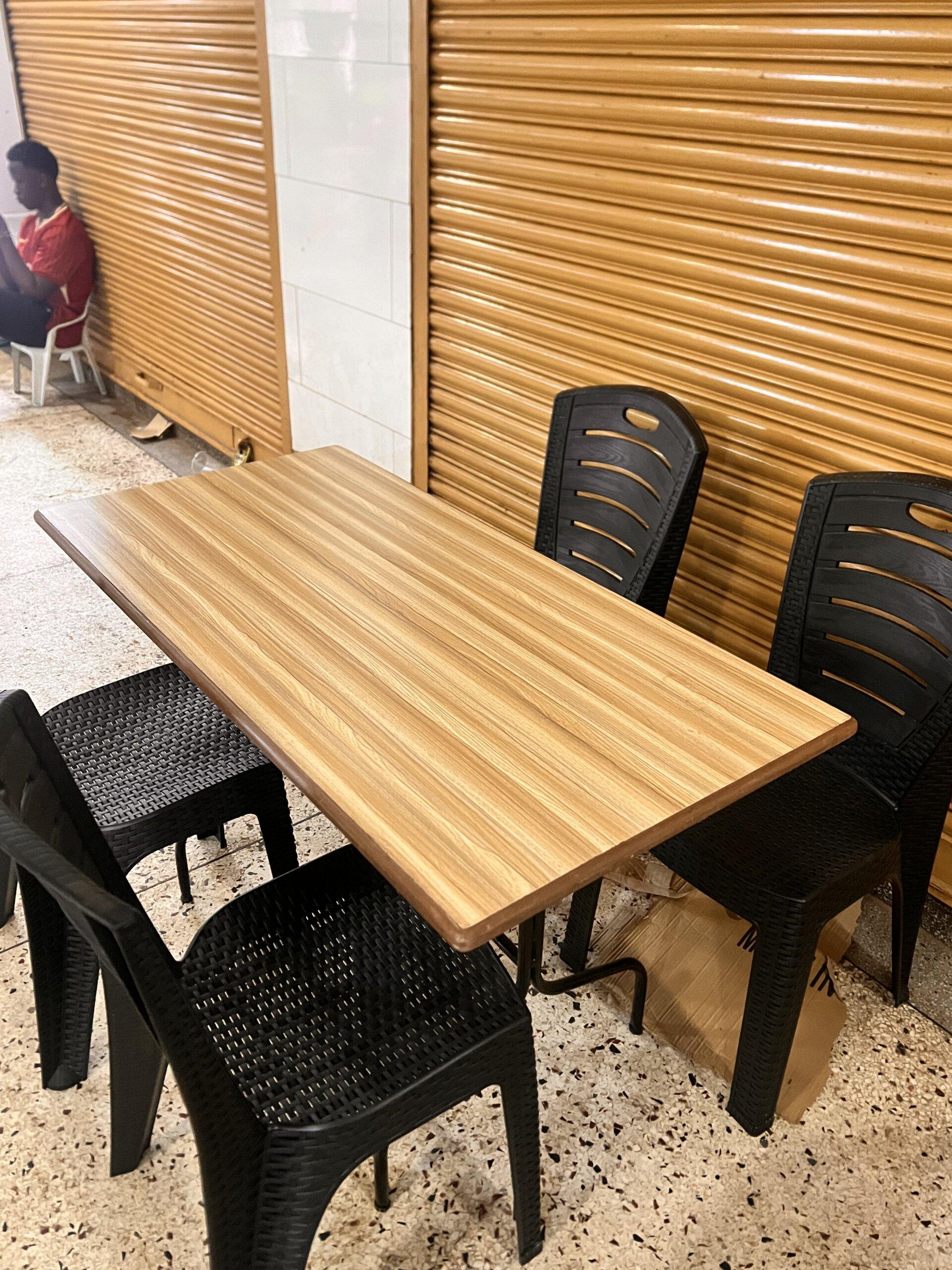 4seaters dining tables