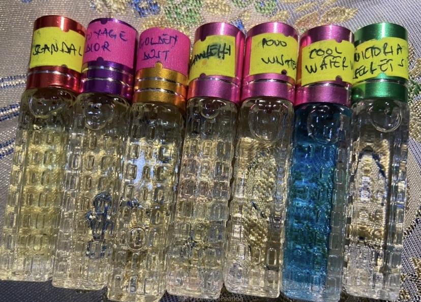 Oil perfumes