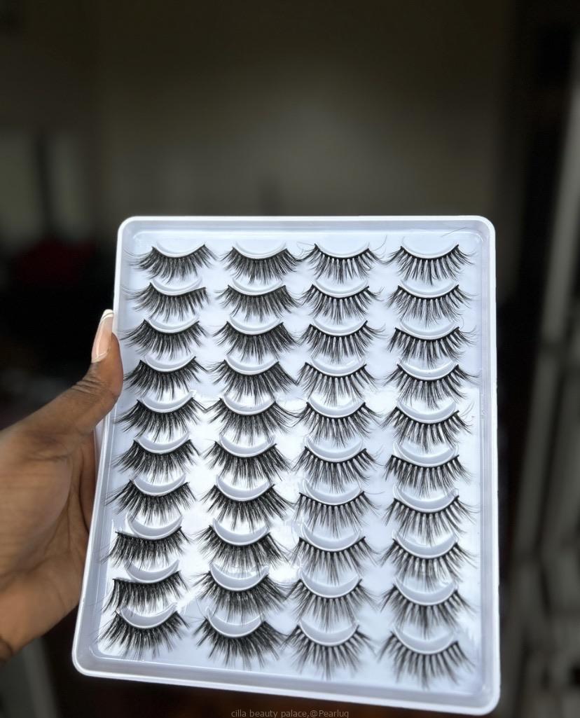 Eye lash tray