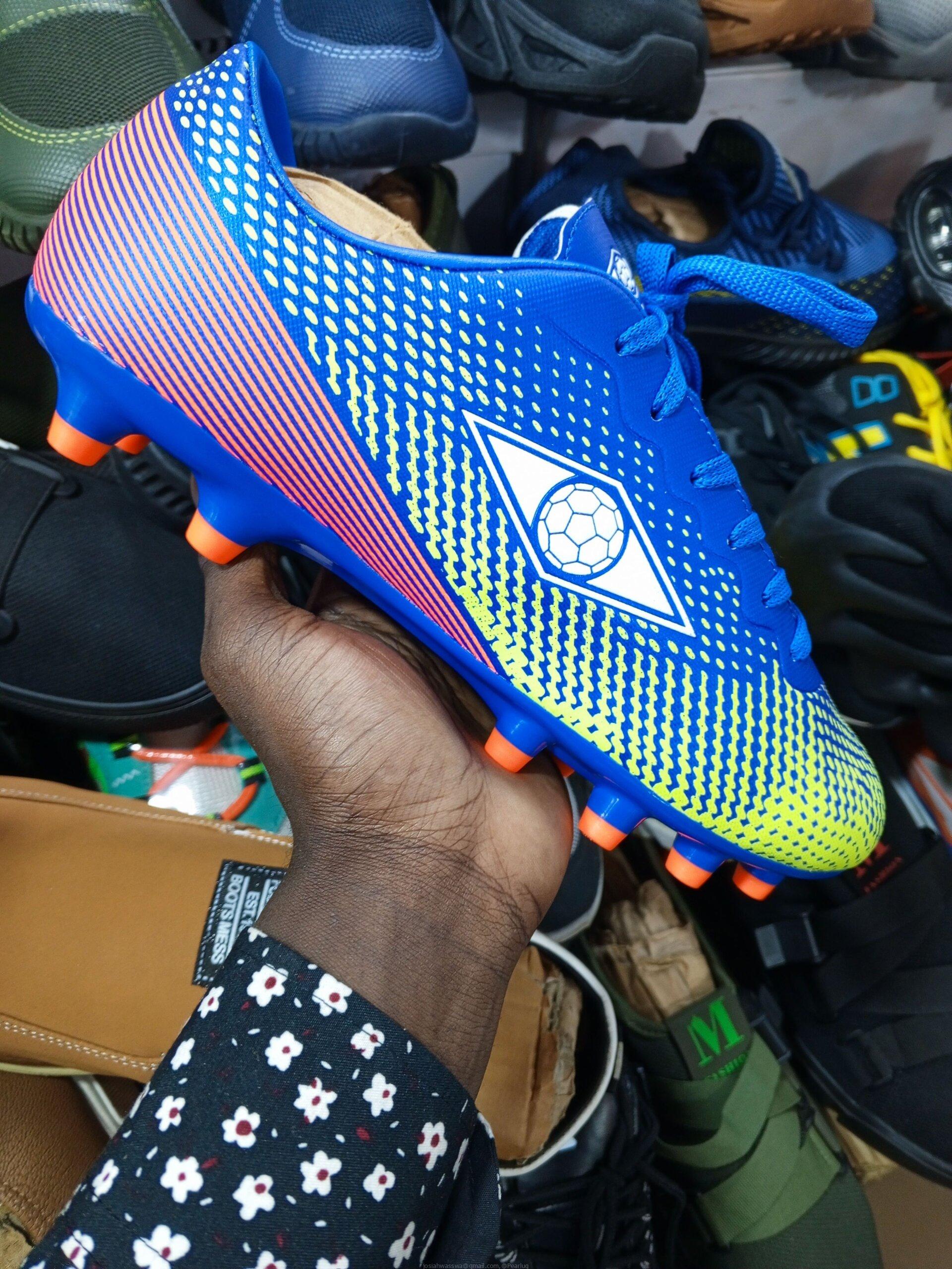 Football shoes