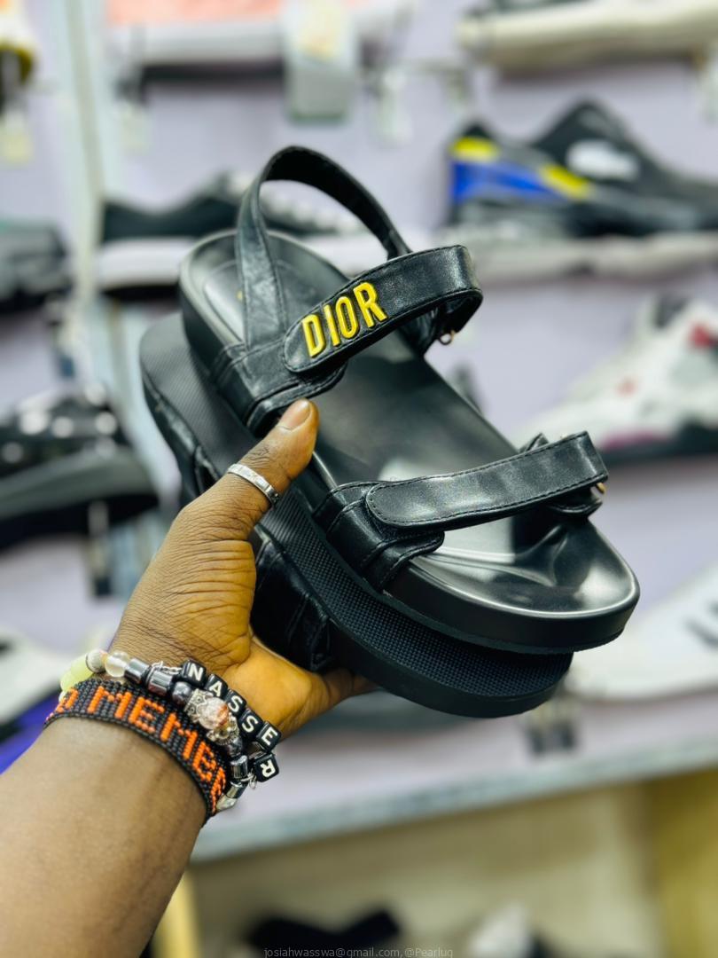 Dior