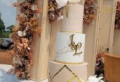 Fresh cakes & Pastries