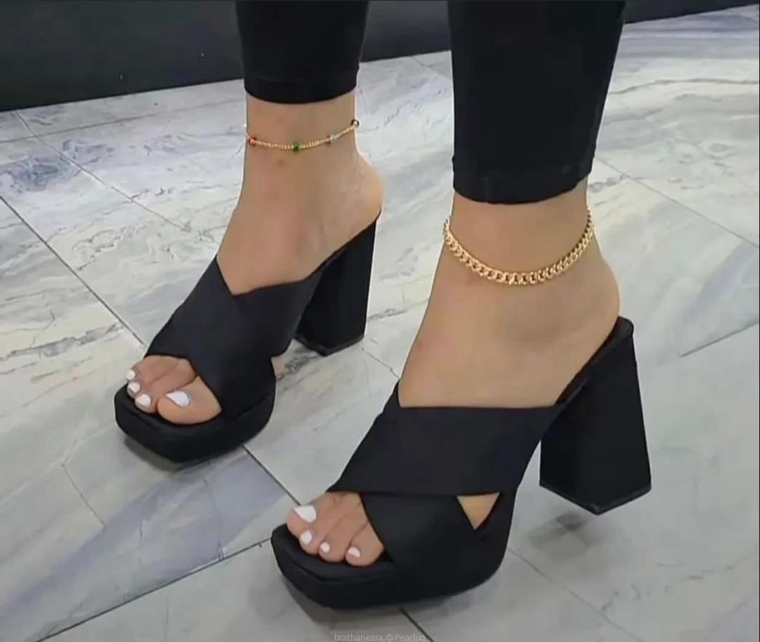 Shoes dealer