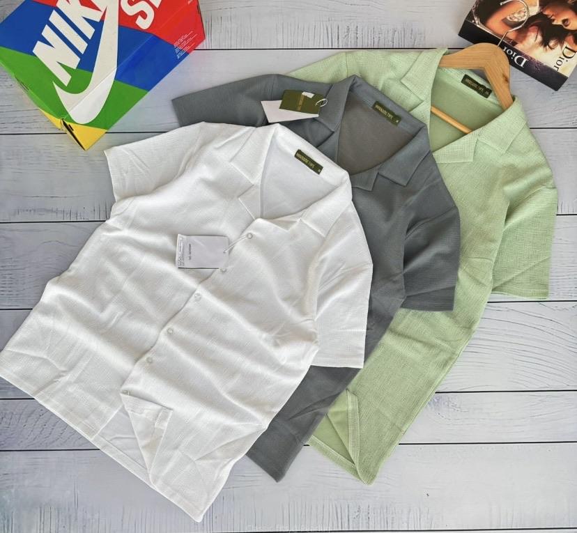 Short sleeved shirt