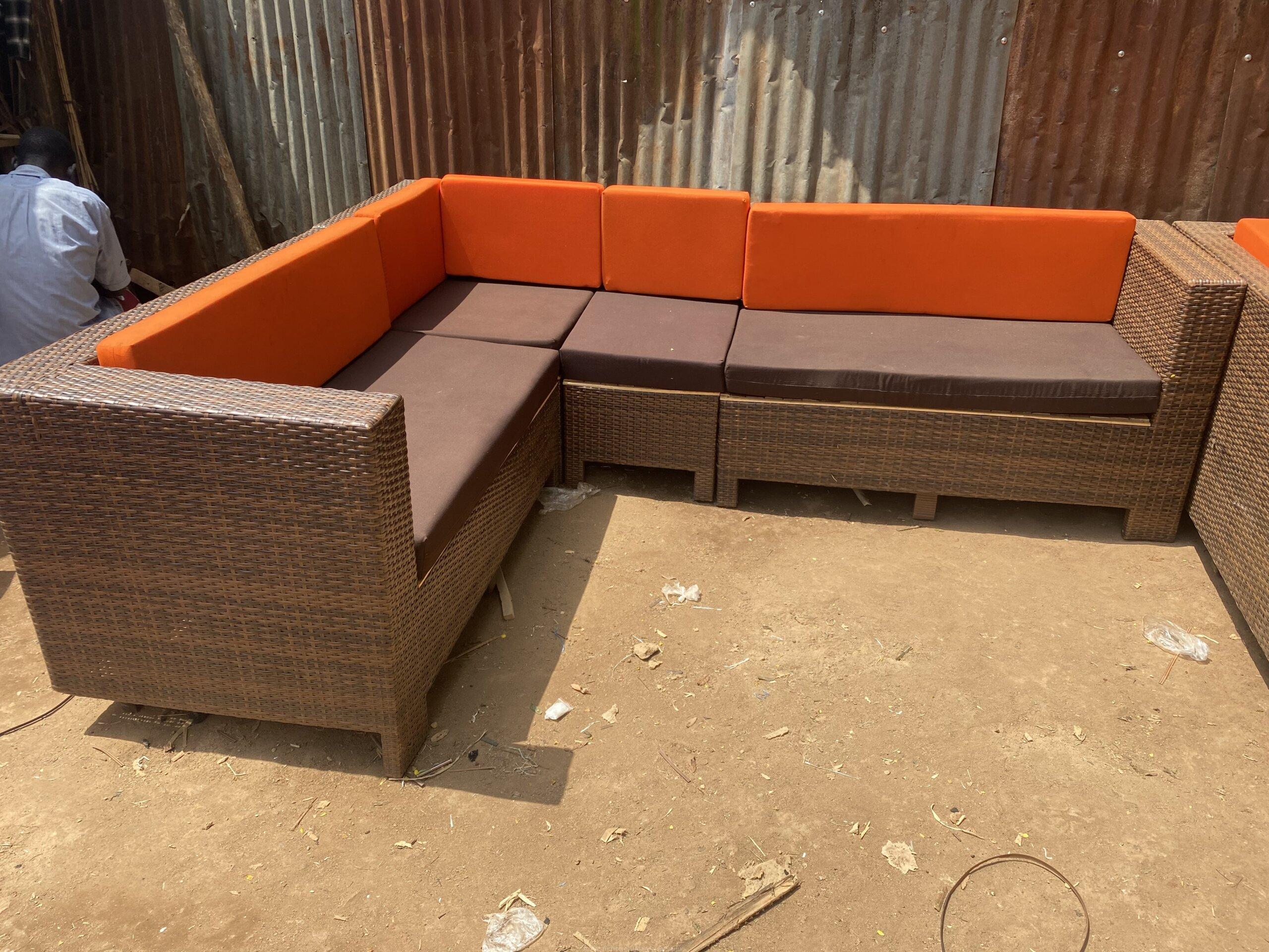 Rattan craft seats with a center table