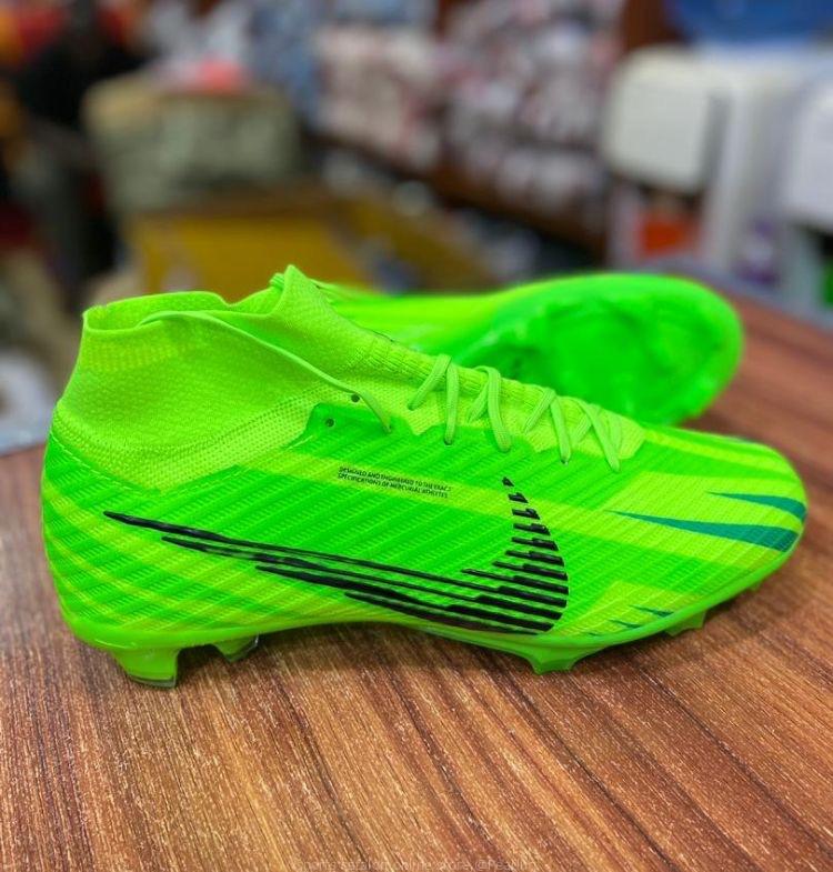 Soccer boots
