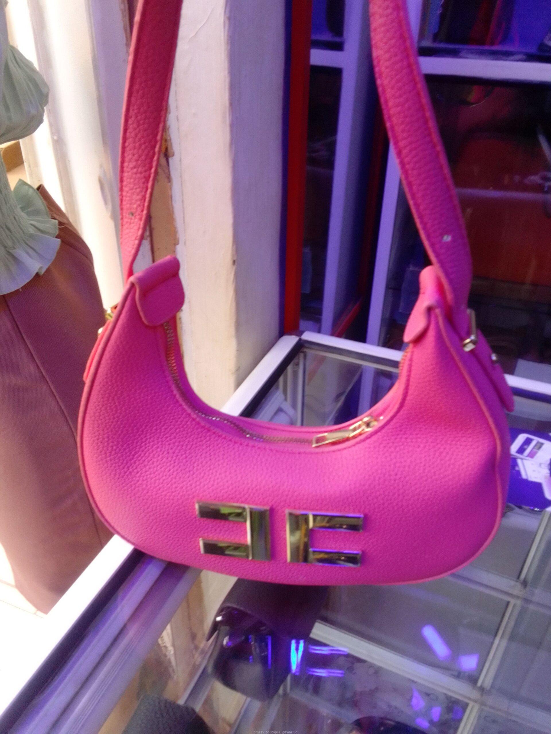 Ladies hand bag