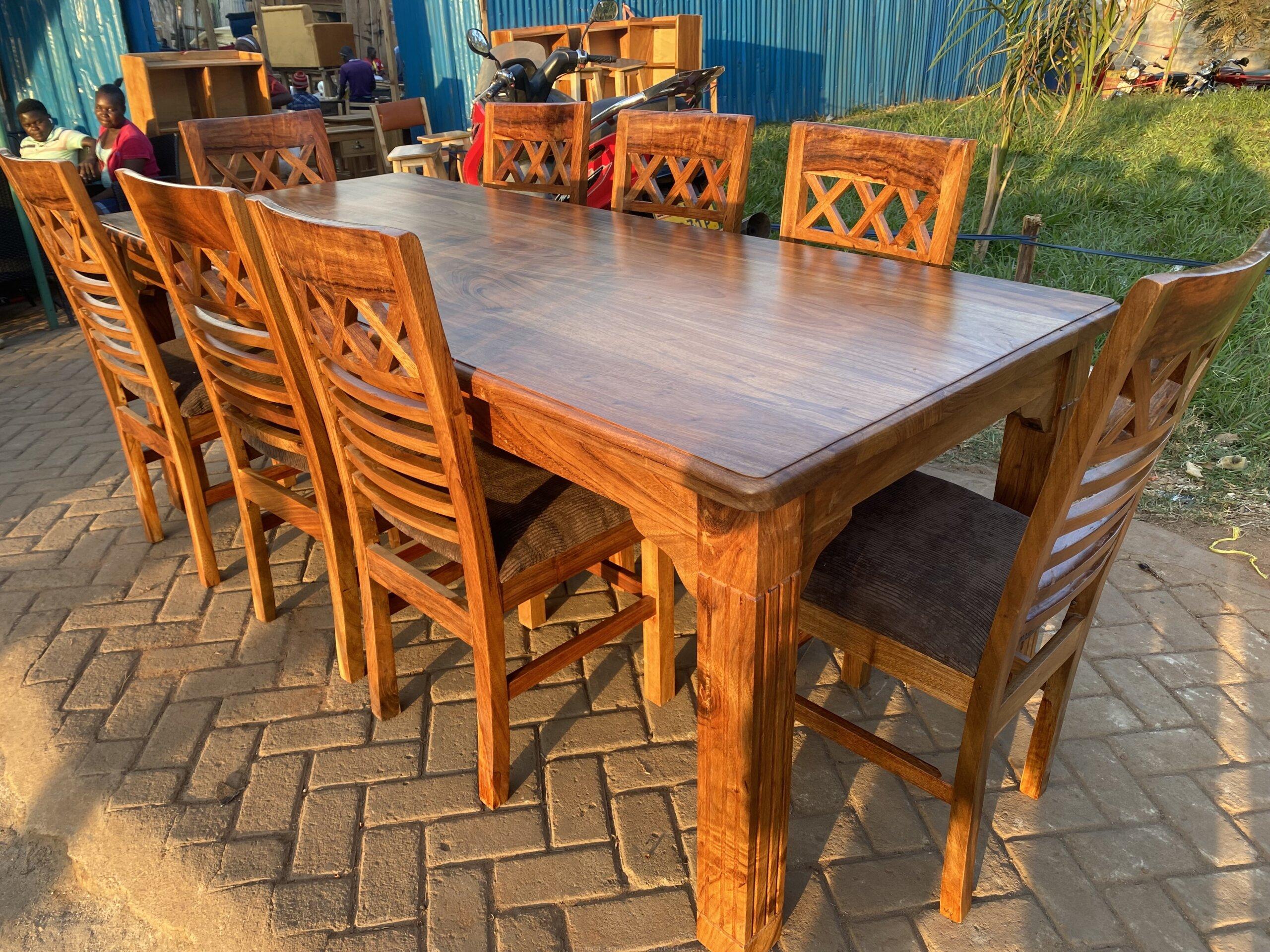 Mugavu 8 seater dinning set