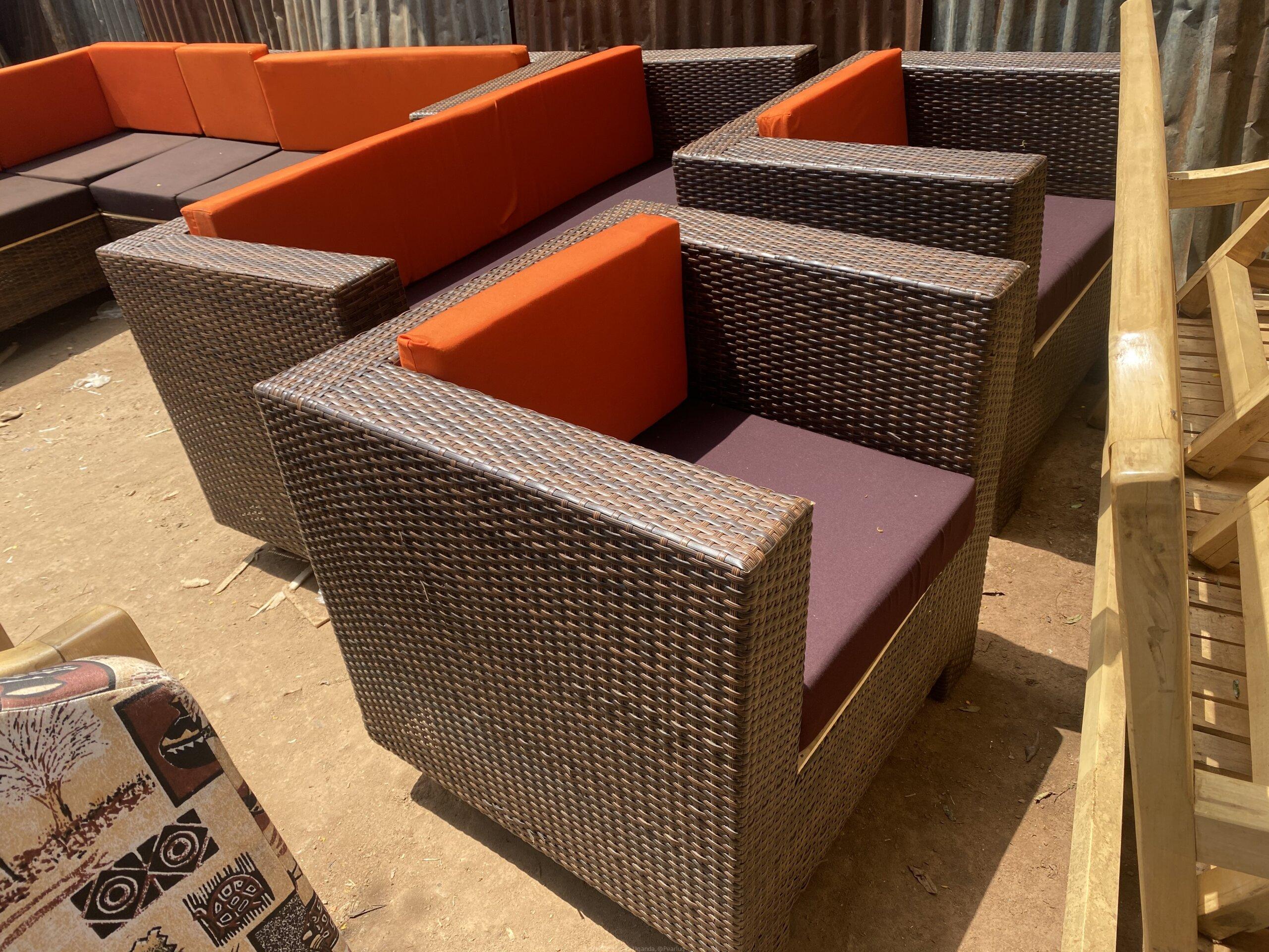 Rattan craft seats with a center table