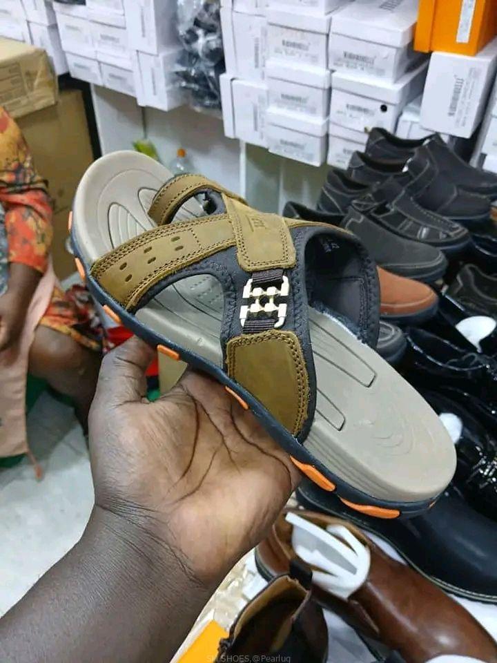 Sandles